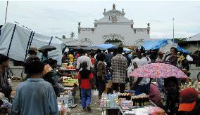 Daily necessities begin arriving at market